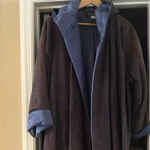 Luxurious, Classic Salvatore Ferragamo Cape